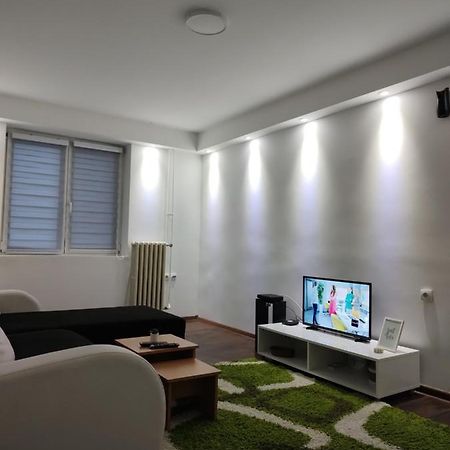 In Apartman U Samom Centru Obrenovca Διαμέρισμα Ομπρένοβατς Εξωτερικό φωτογραφία